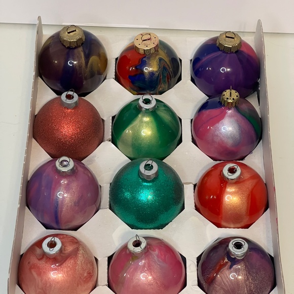 Vintage Swirl Multicolour Tie Dye Christmas Ornaments Made In U.S.A - Picture 5 of 16